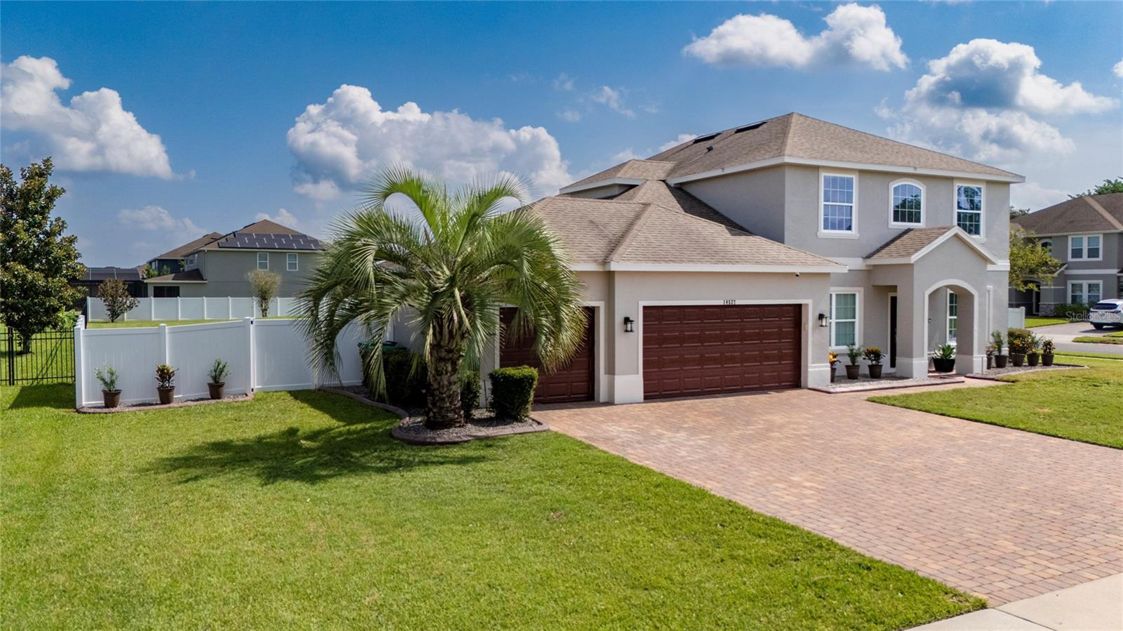 14537 San Lorenzo Dr Property Photo 3