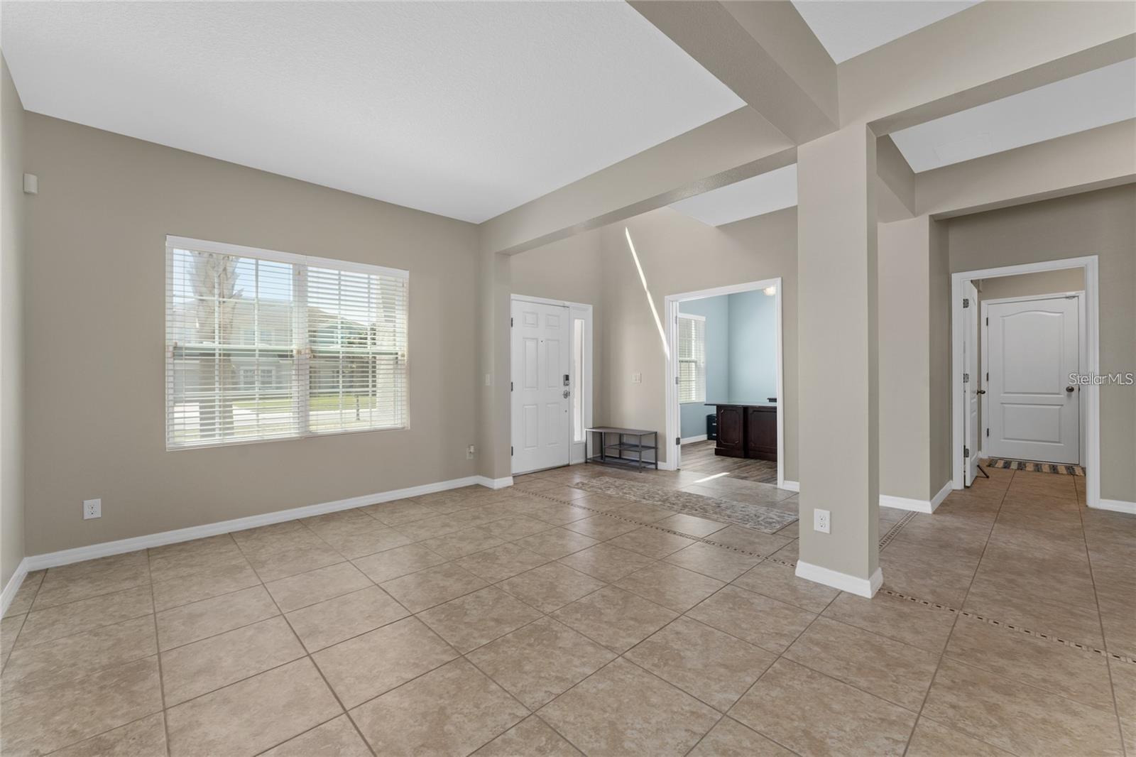 14537 San Lorenzo Dr Property Photo 7