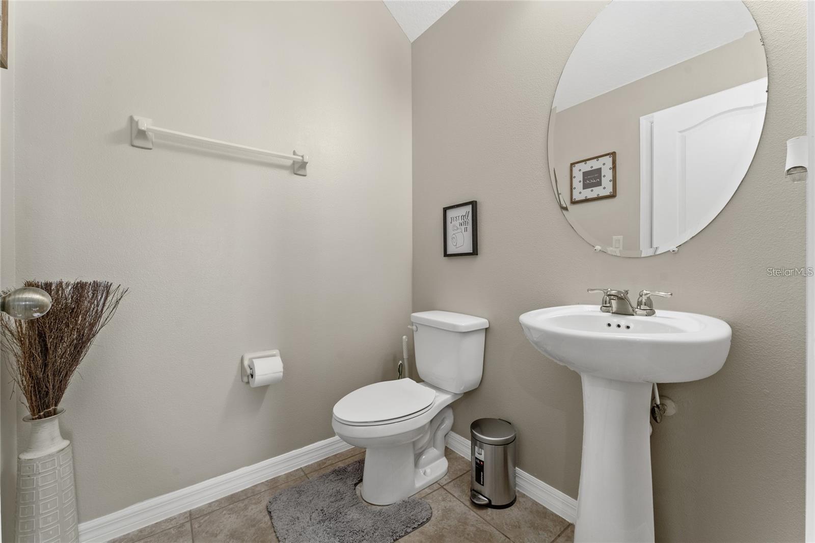 14537 San Lorenzo Dr Property Photo 16