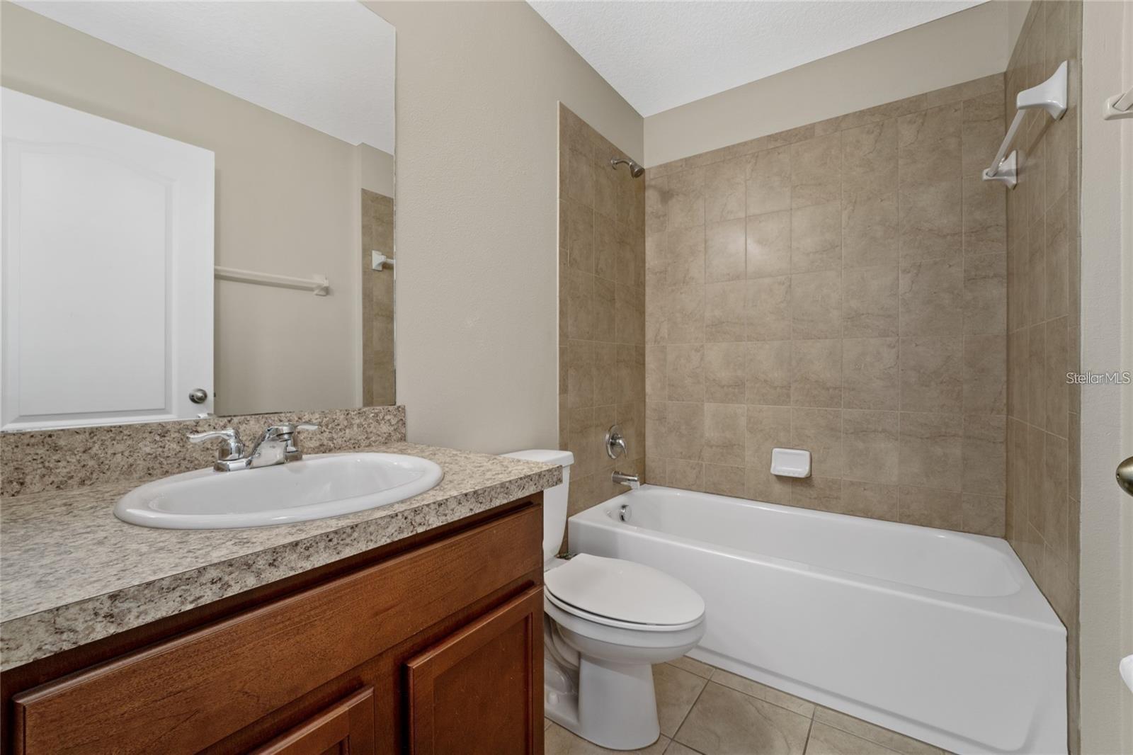 14537 San Lorenzo Dr Property Photo 33