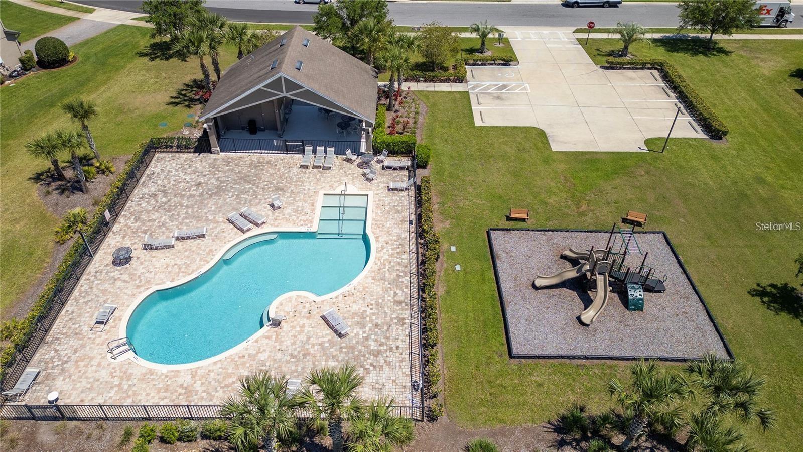 14537 San Lorenzo Dr Property Photo 44
