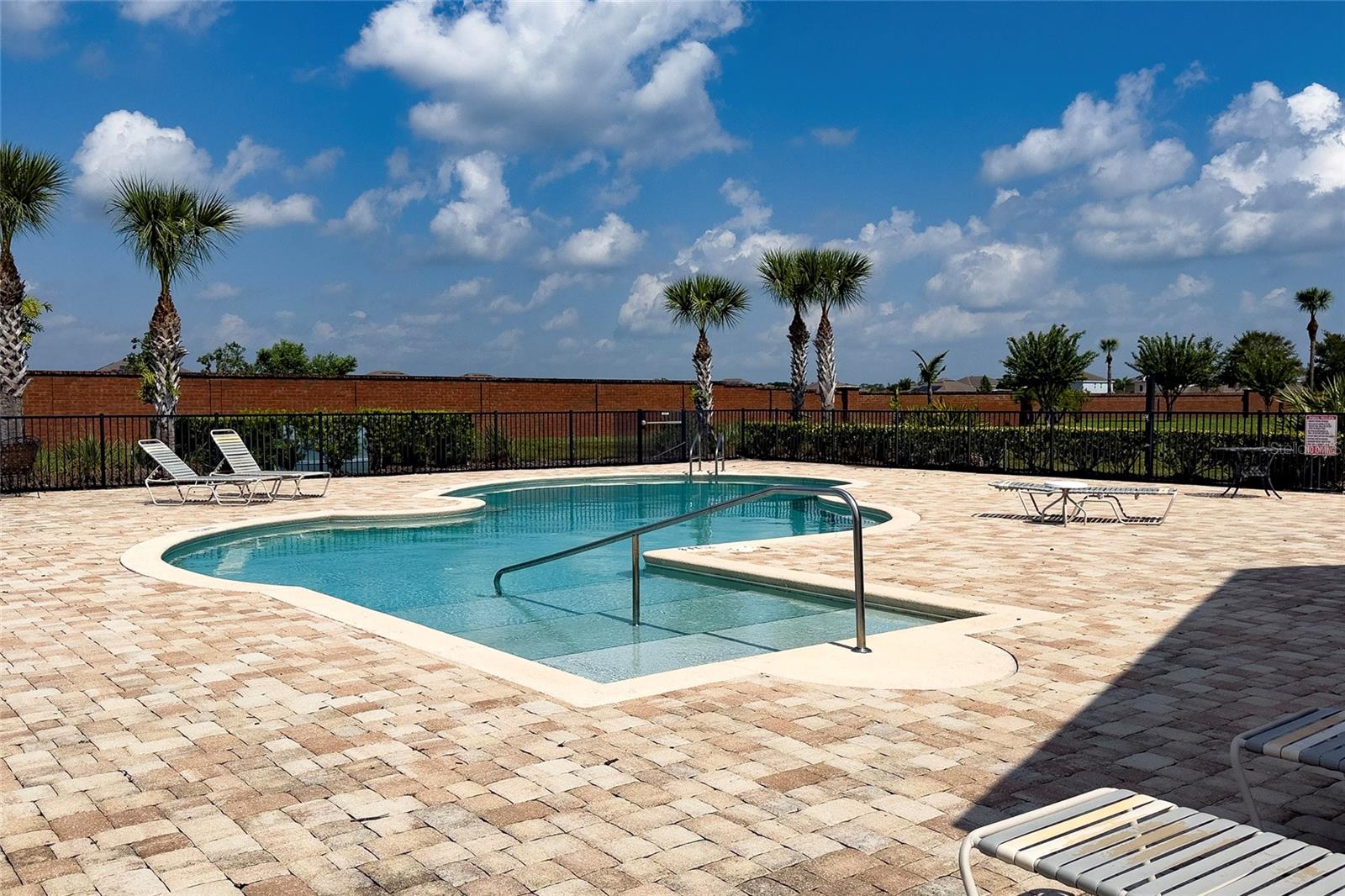 14537 San Lorenzo Dr Property Photo 46