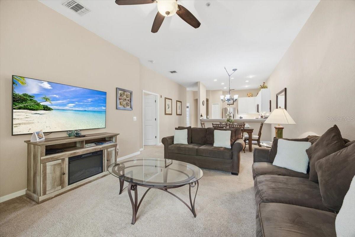 808 Lucaya Loop Property Photo 13