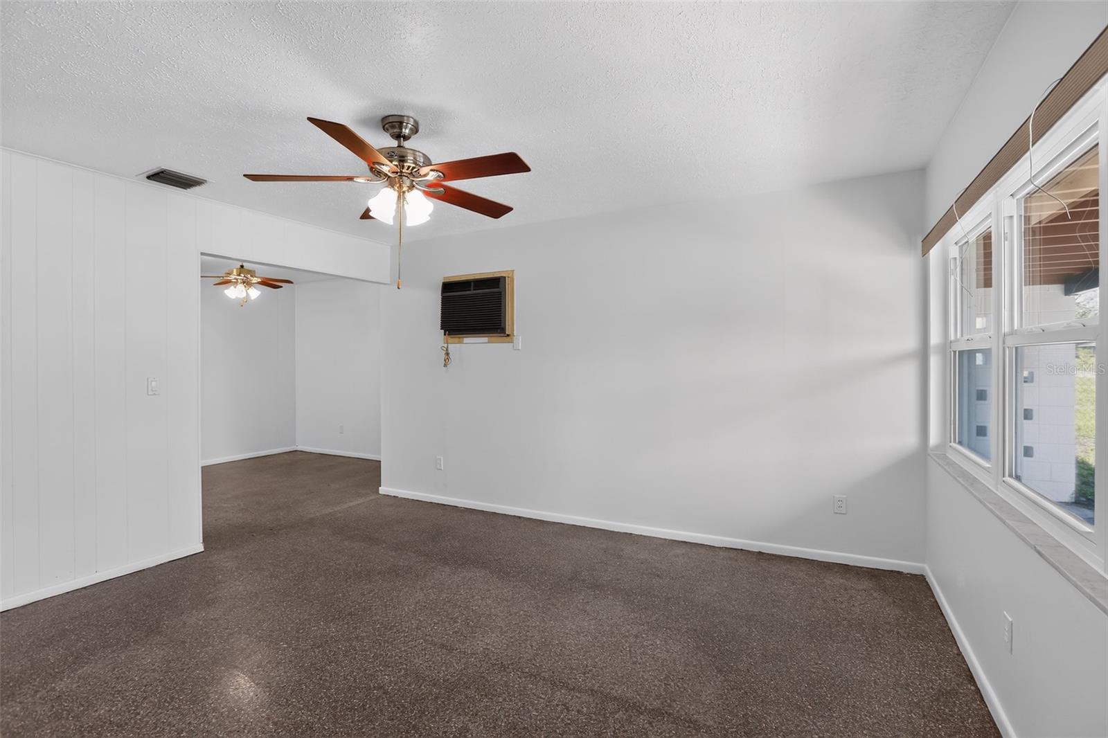 6120 W Ridgewood Ave Property Photo 10