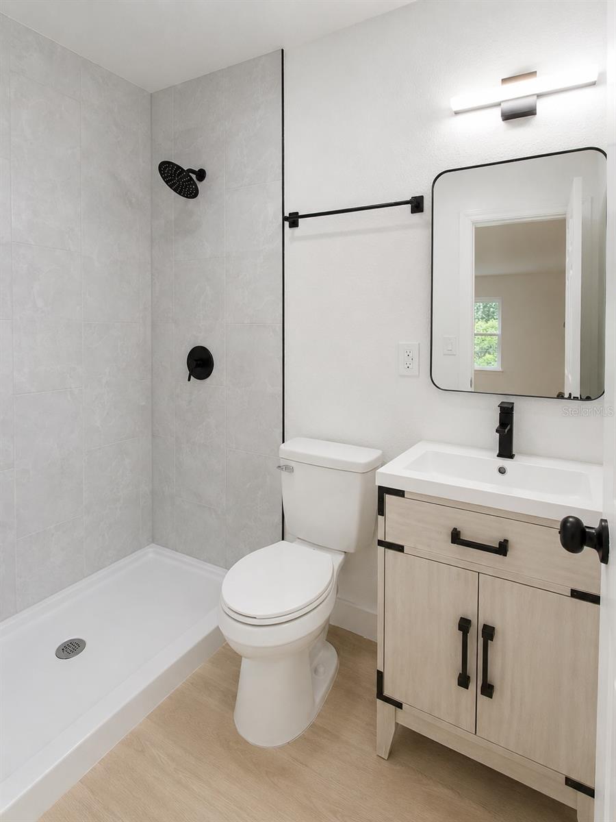 49 Lake Court Loop Property Photo 8