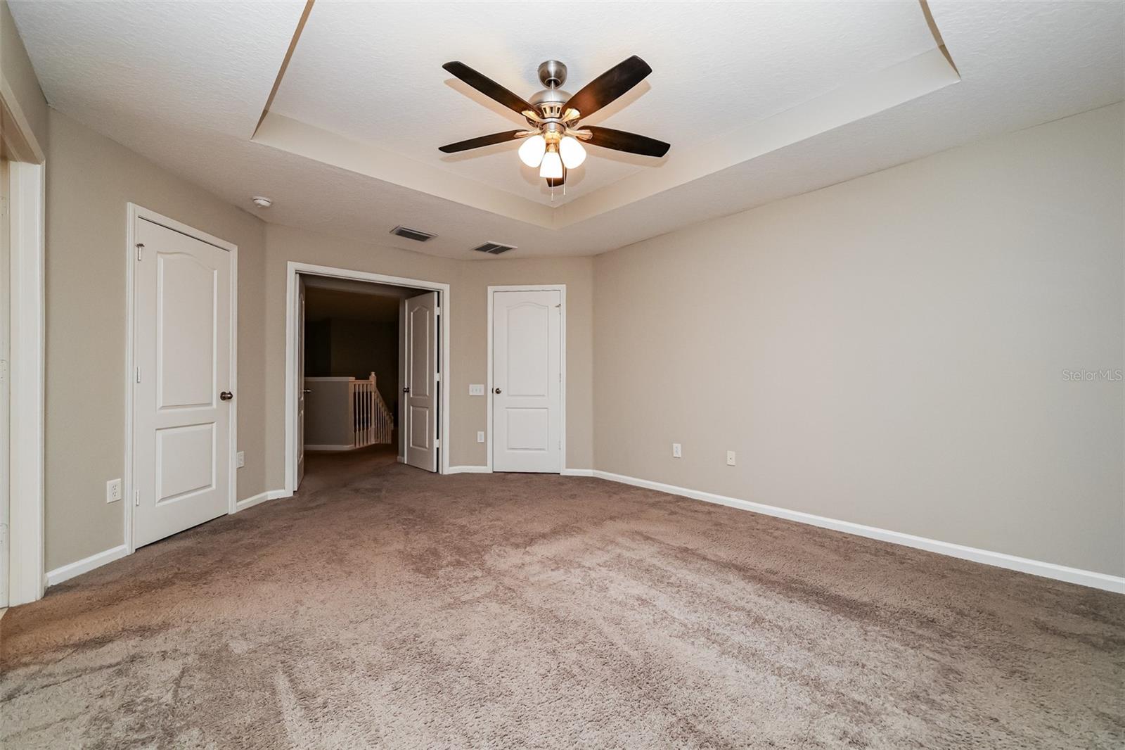 2026 Heartland Cir Property Photo 9