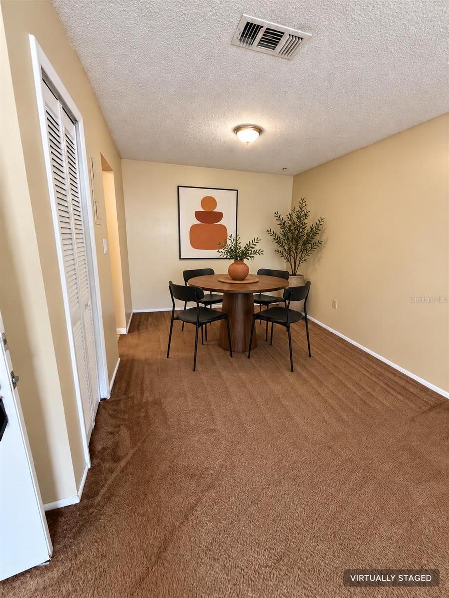 306 Cherokee Ct #f Property Photo 3