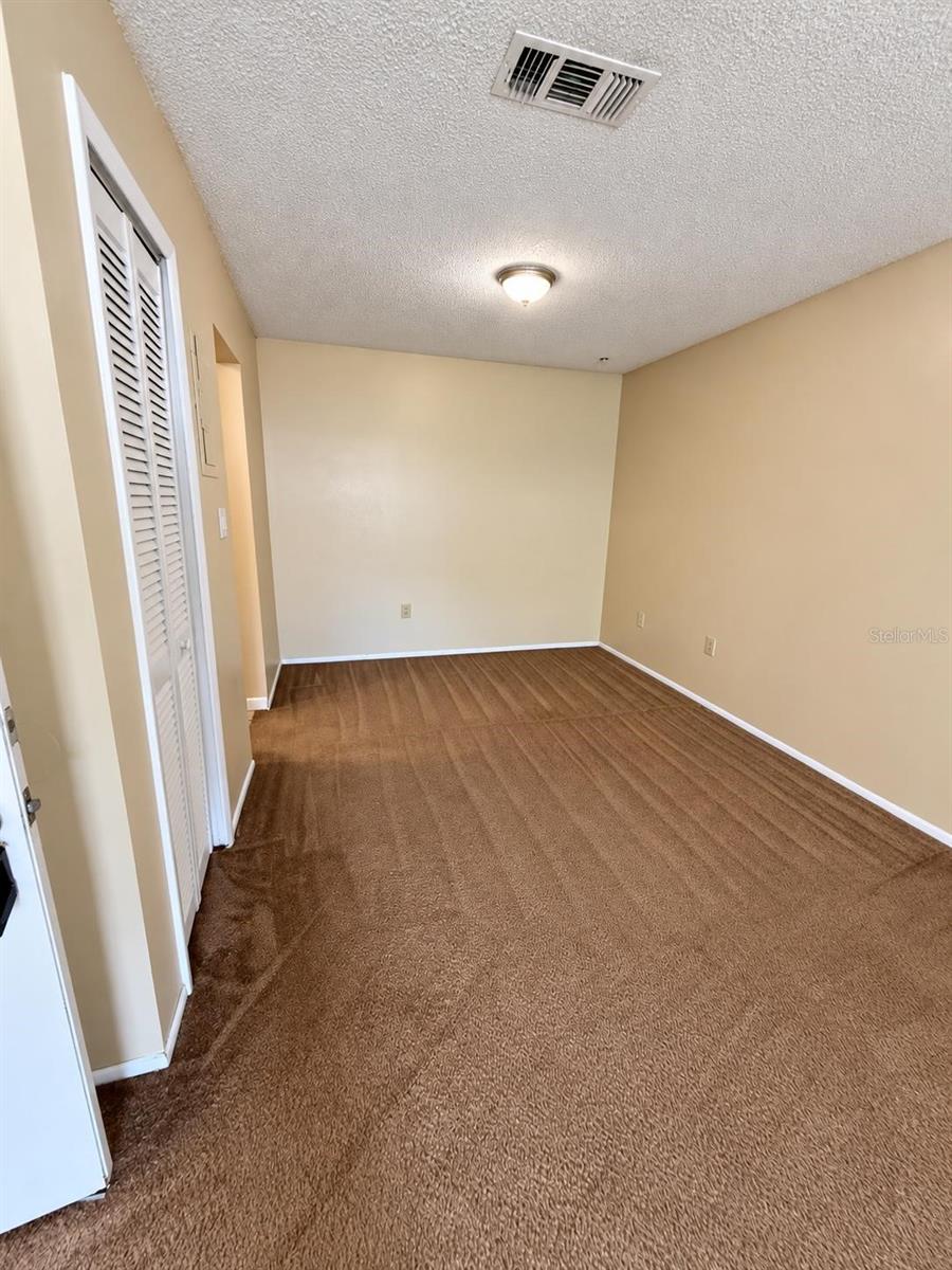 306 Cherokee Ct #f Property Photo 13