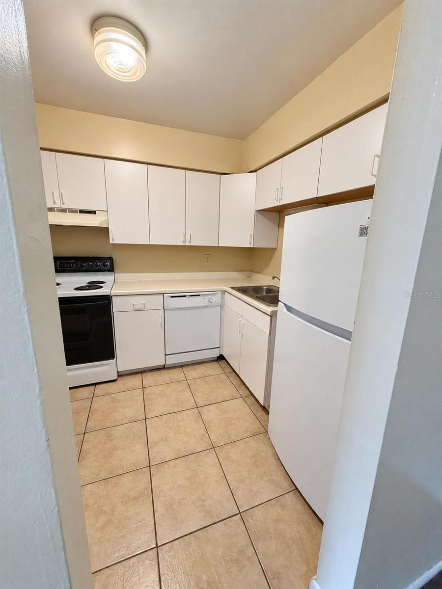 306 Cherokee Ct #f Property Photo 14