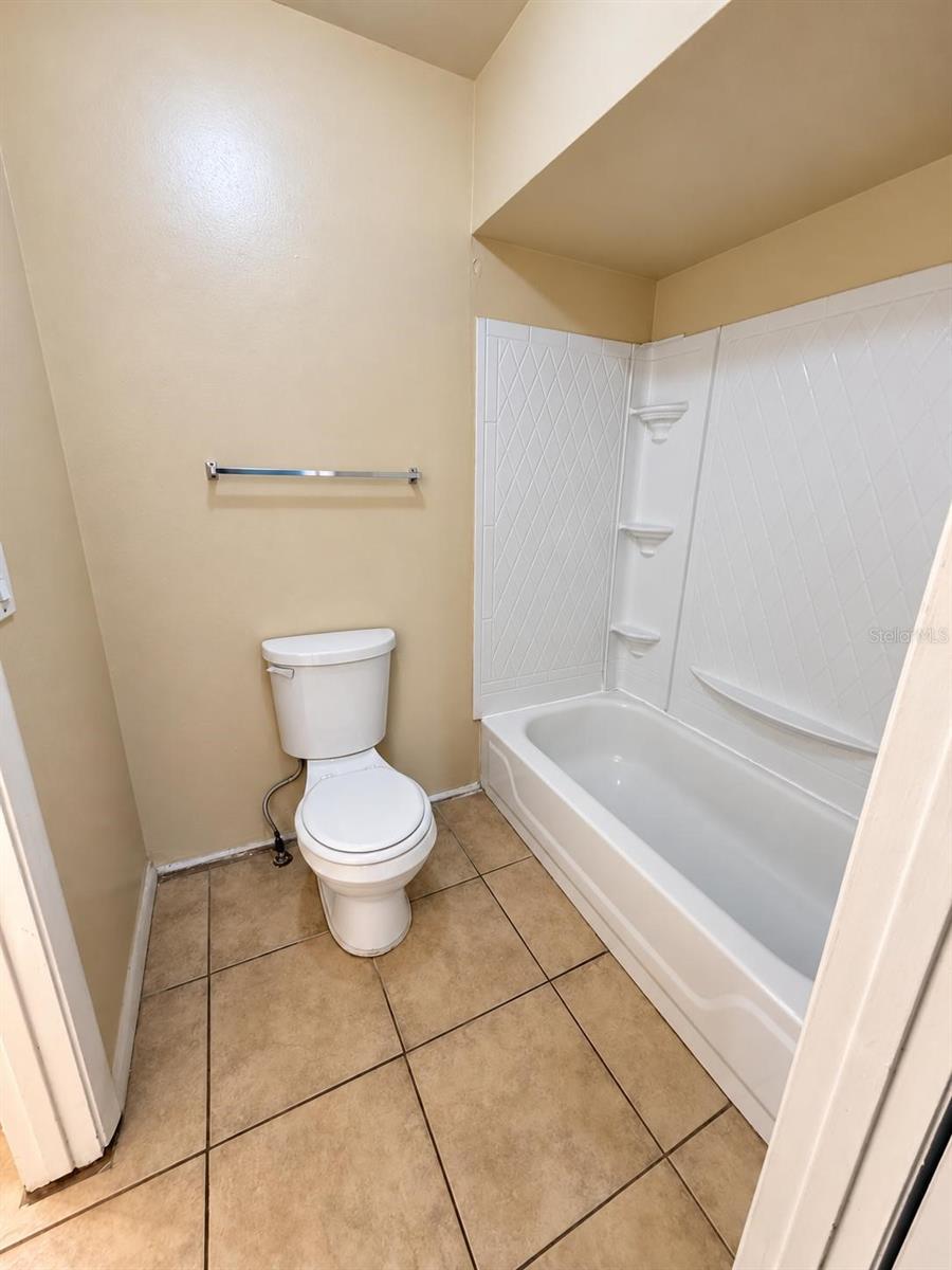 306 Cherokee Ct #f Property Photo 21