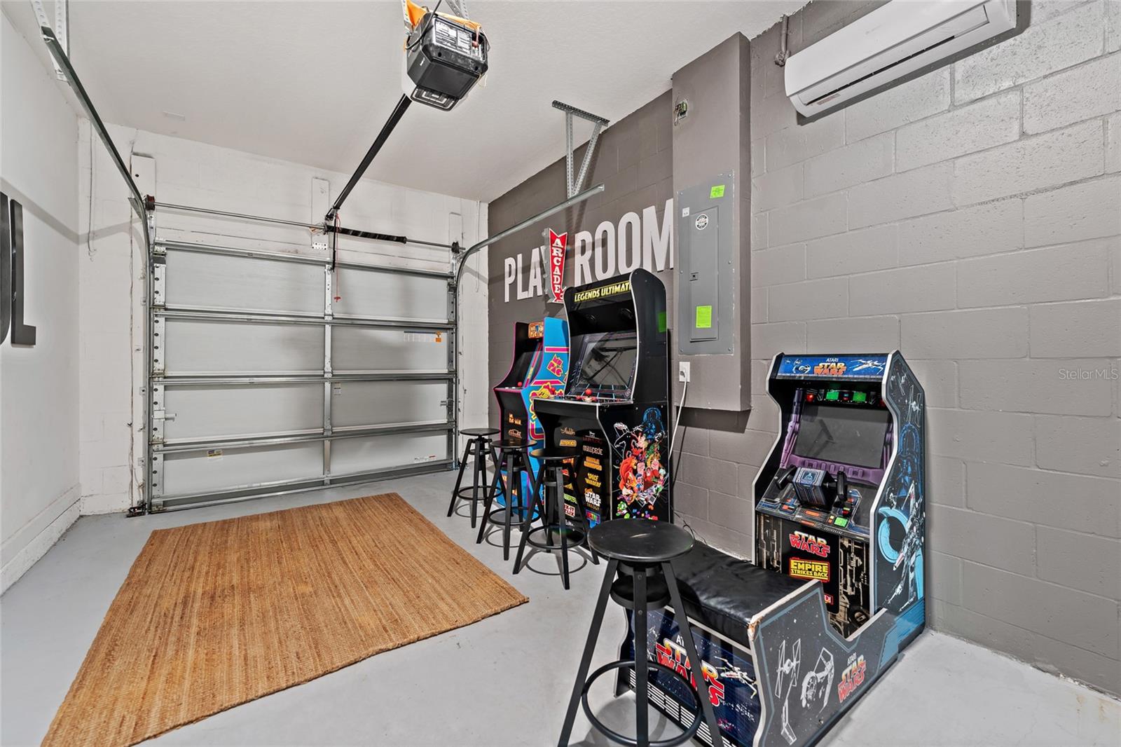 8983 Backswing Way Property Photo 16