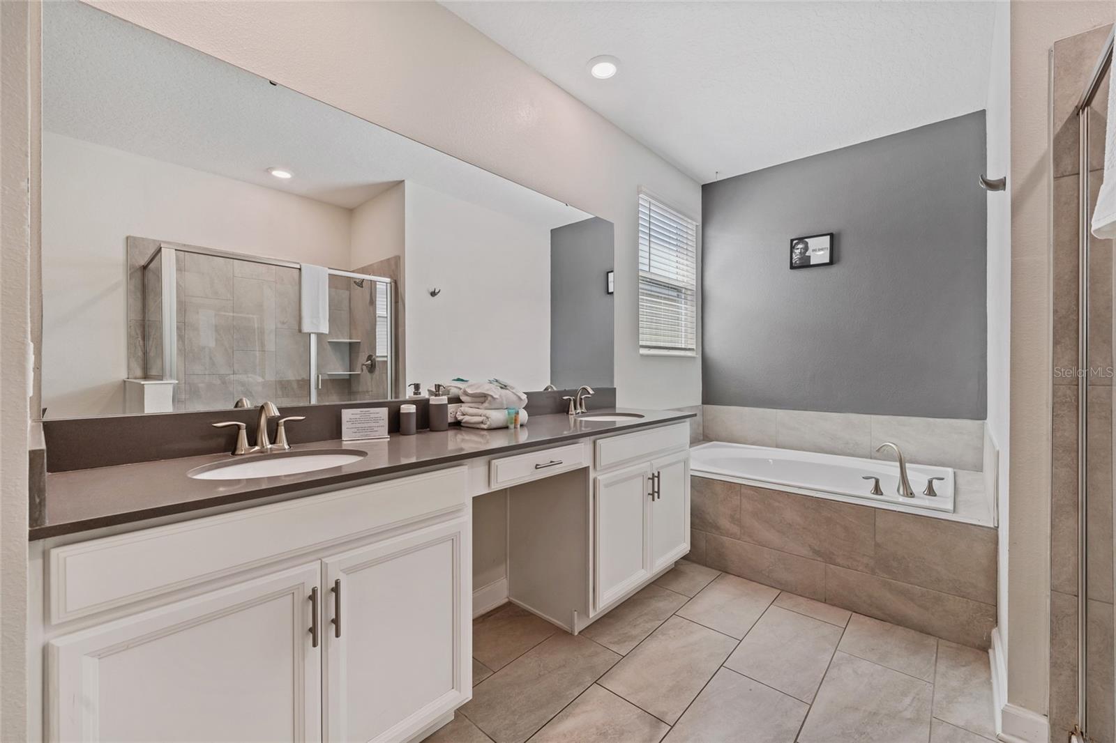 8983 Backswing Way Property Photo 23