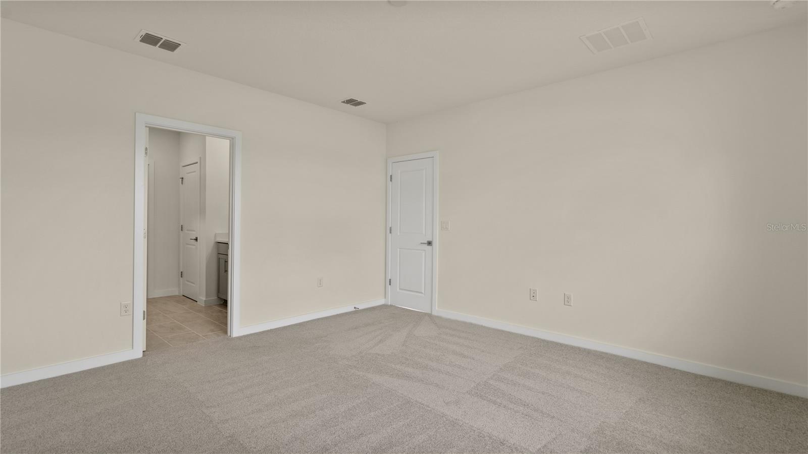 816 Andrew St Property Photo 16