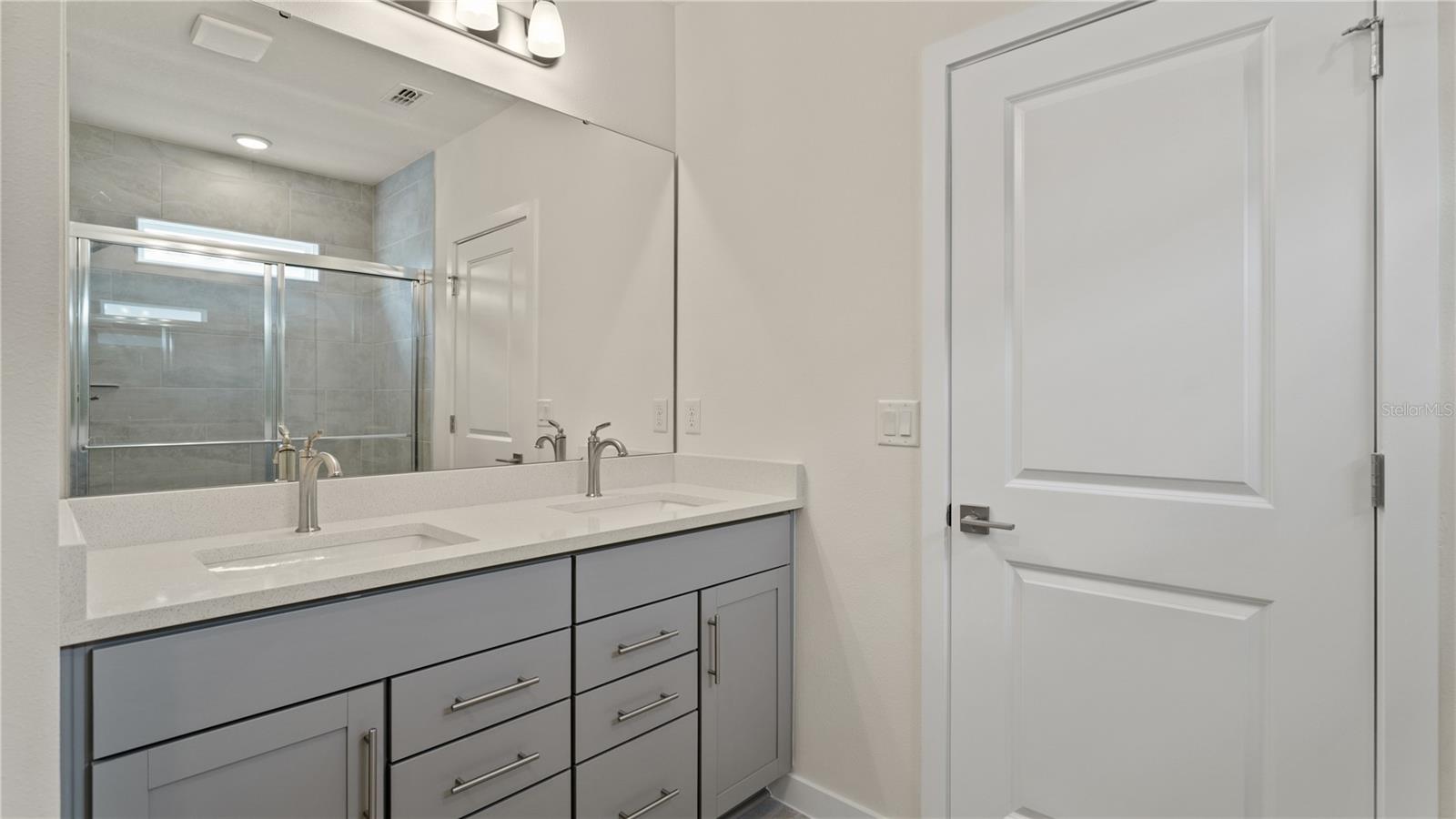 816 Andrew St Property Photo 20