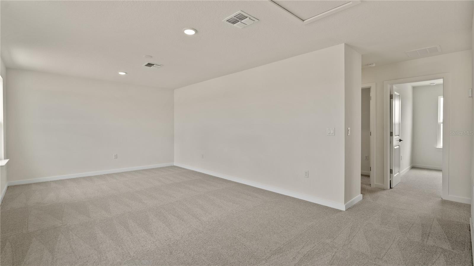 816 Andrew St Property Photo 26