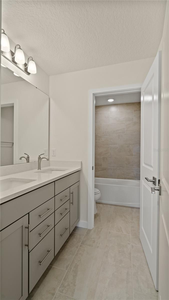 816 Andrew St Property Photo 32