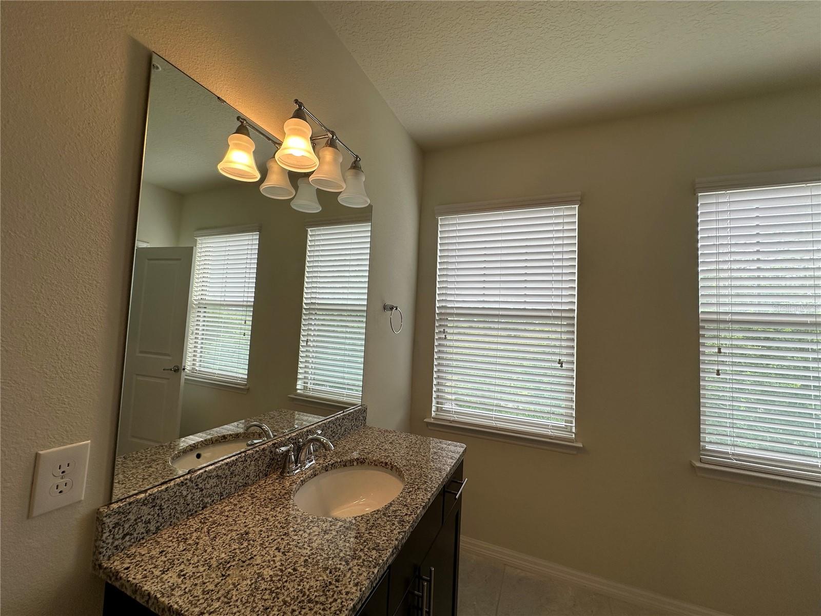 527 Piazza Pt Property Photo 47