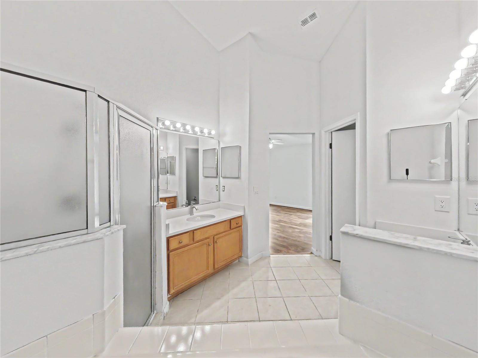 544 Cypress Tree Ct Property Photo 20