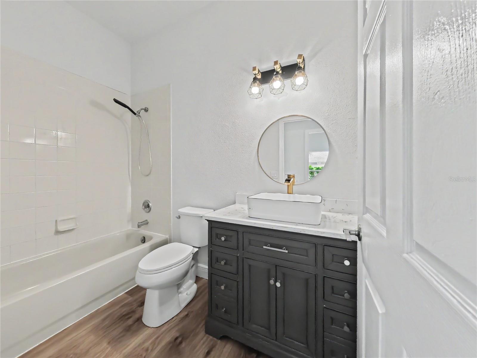 544 Cypress Tree Ct Property Photo 25