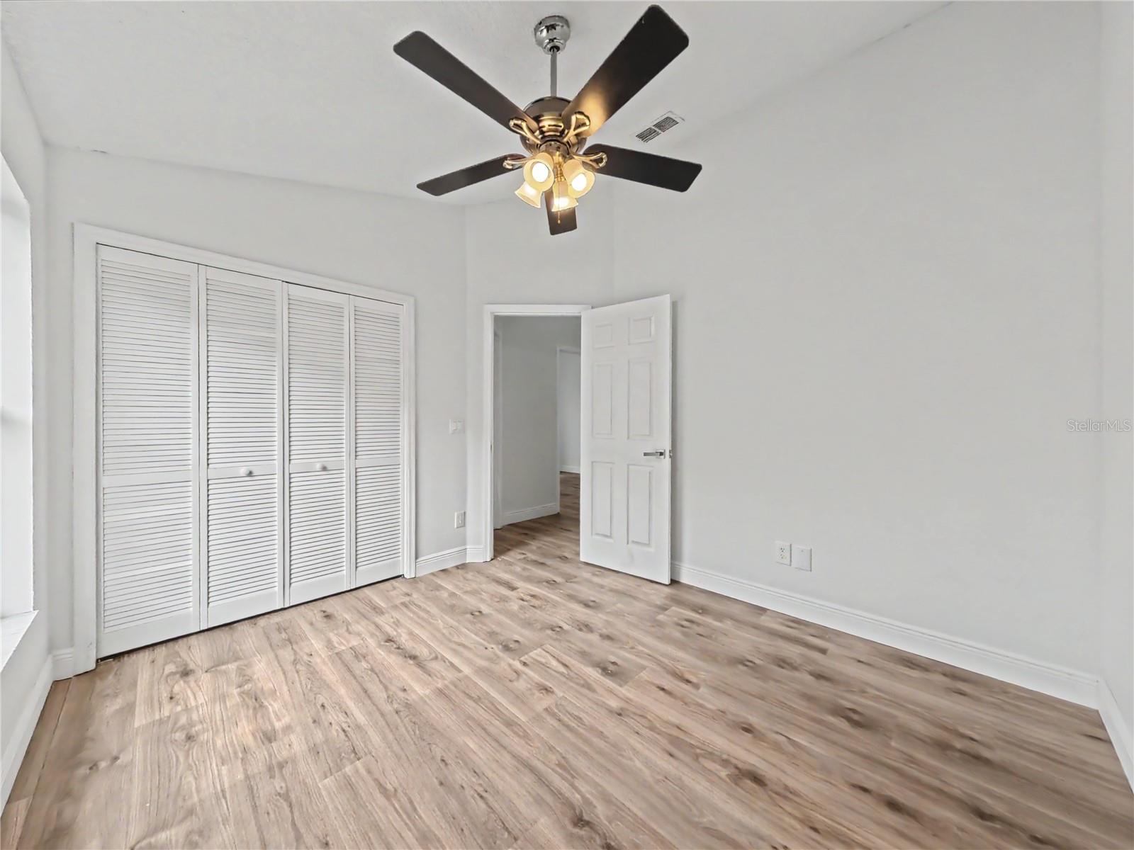 544 Cypress Tree Ct Property Photo 27