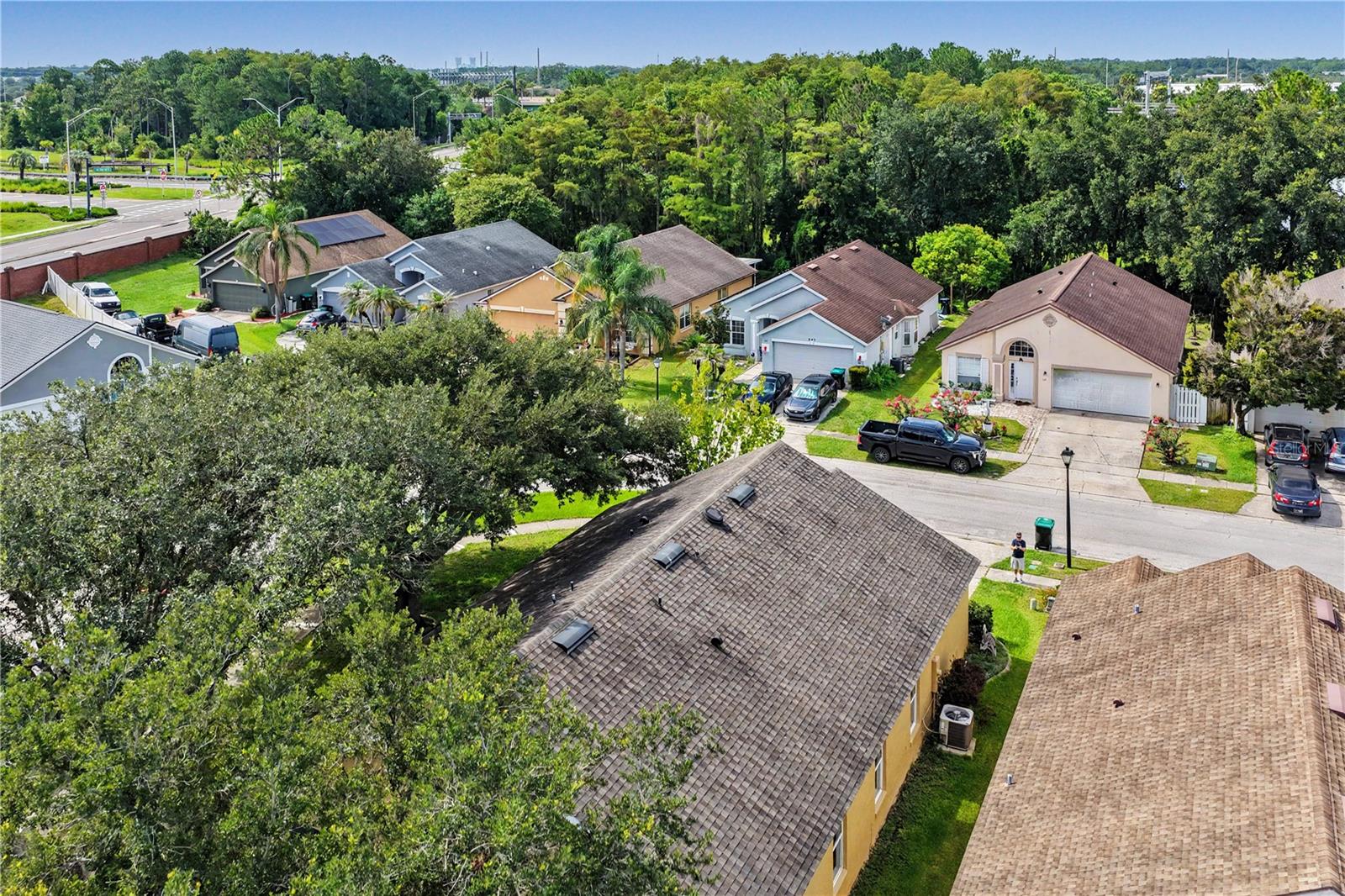544 Cypress Tree Ct Property Photo 31