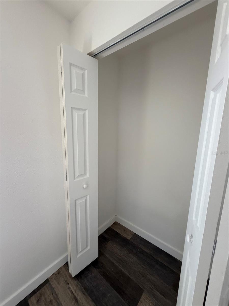 783 Eldridge St Property Photo 17