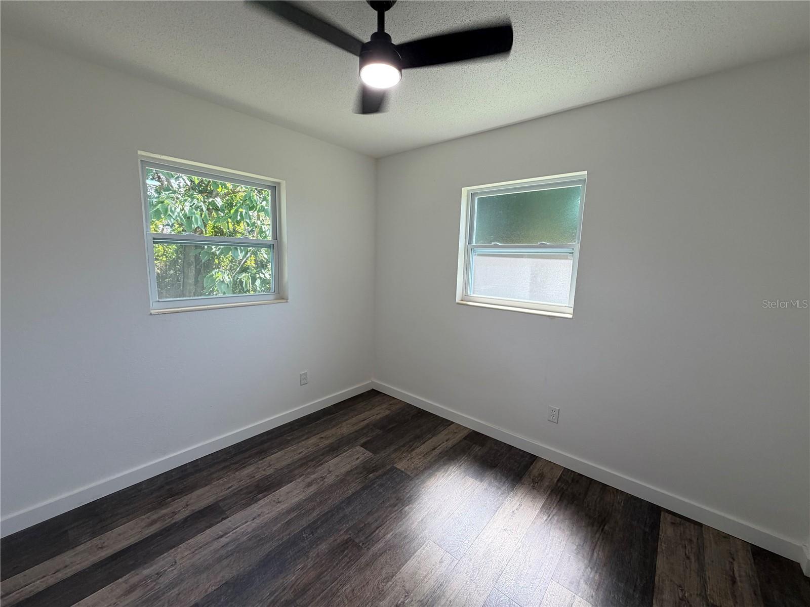 783 Eldridge St Property Photo 18
