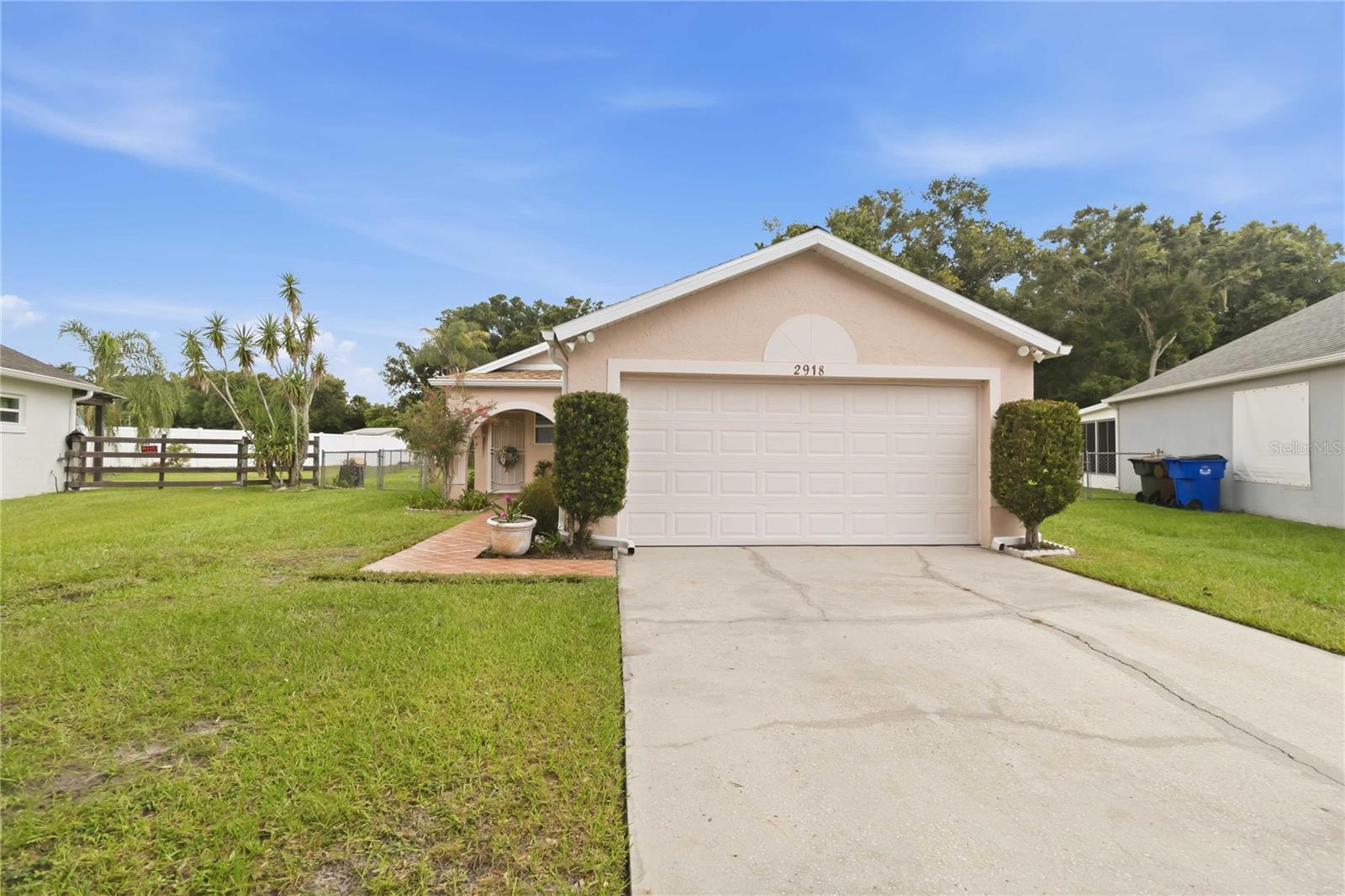 2918 Canoe Cir Property Photo 3