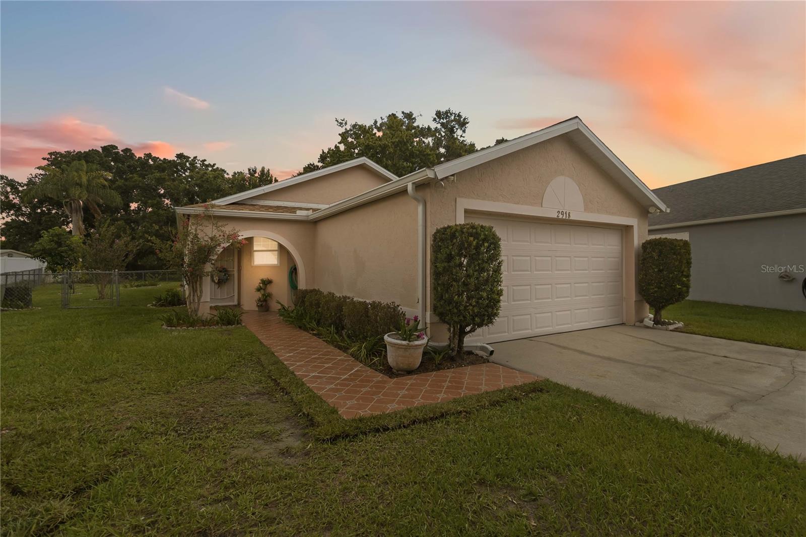 2918 Canoe Cir Property Photo 5