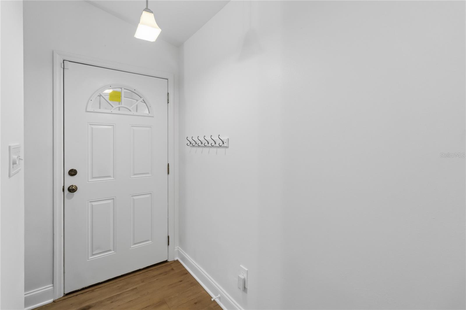 2918 Canoe Cir Property Photo 8