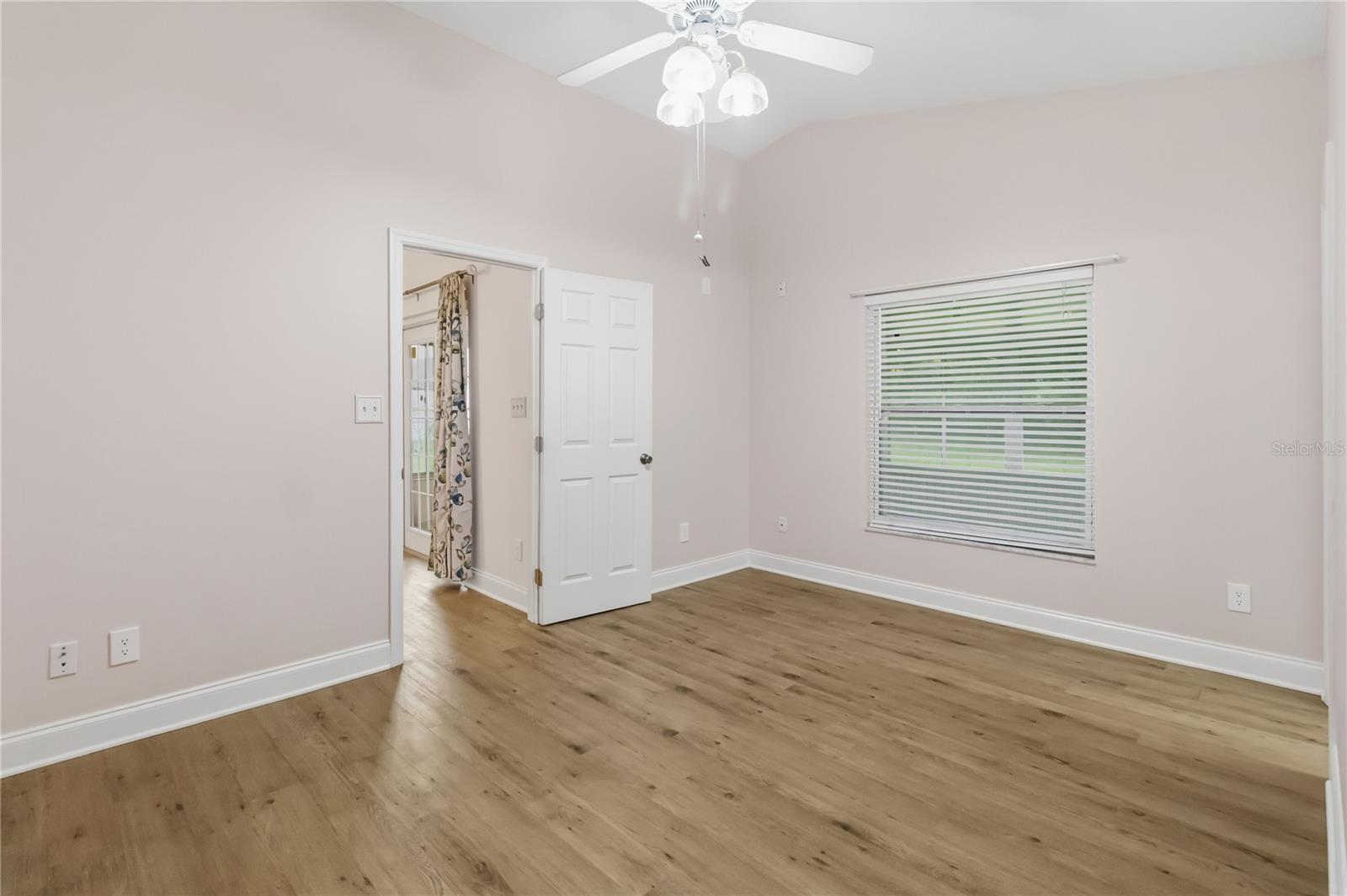 2918 Canoe Cir Property Photo 34