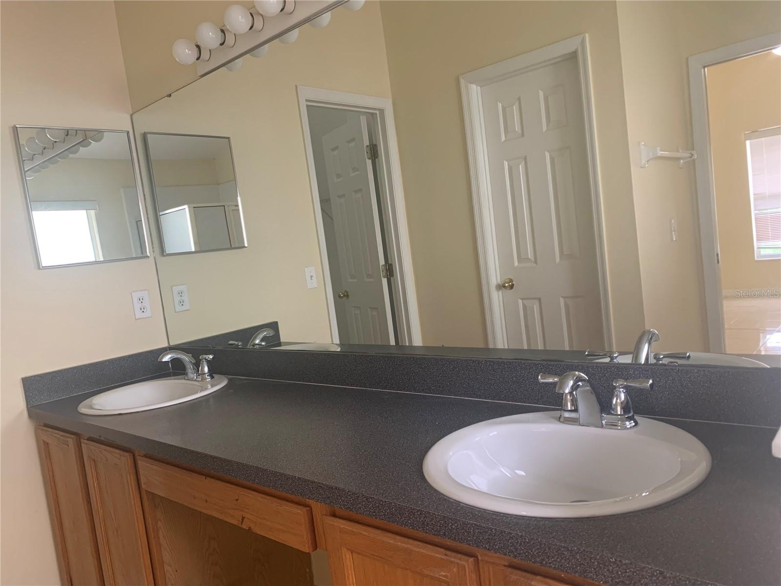 11941 Hatcher Cir Property Photo 22