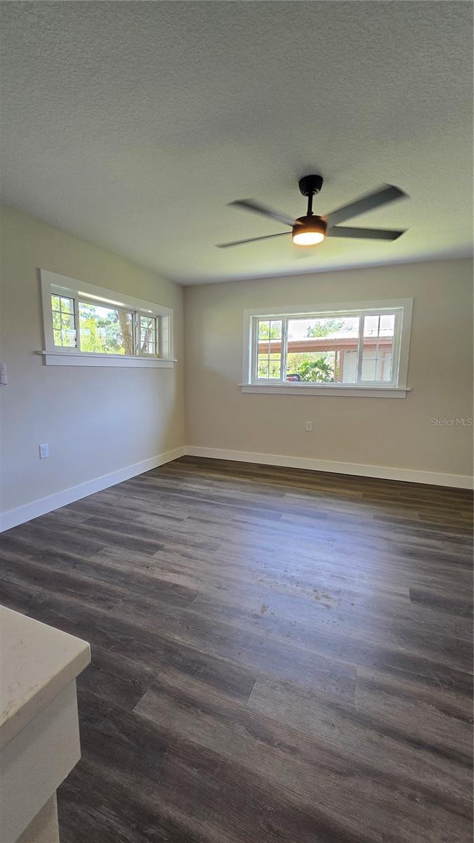 2709 Arc Dr Property Photo 4