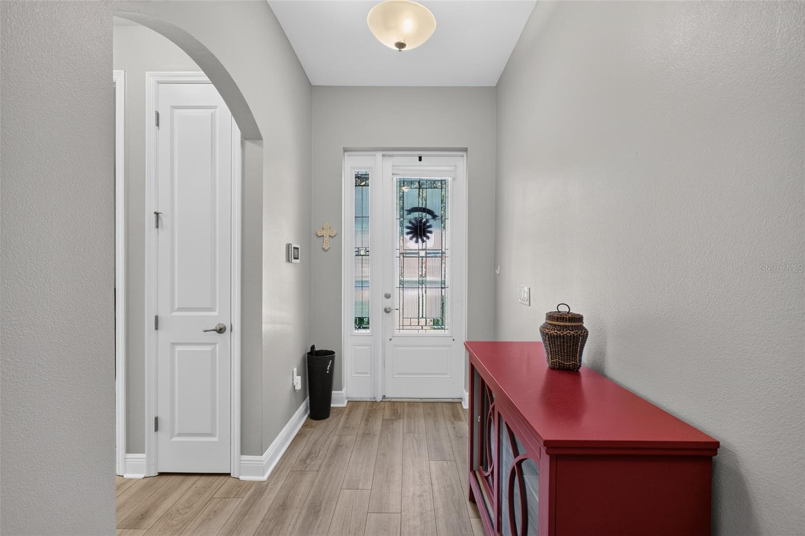 24414 Woodhill Ct Property Photo 6