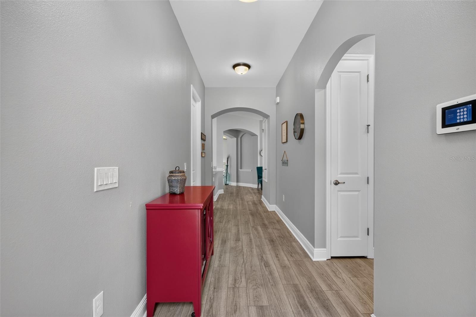 24414 Woodhill Ct Property Photo 7