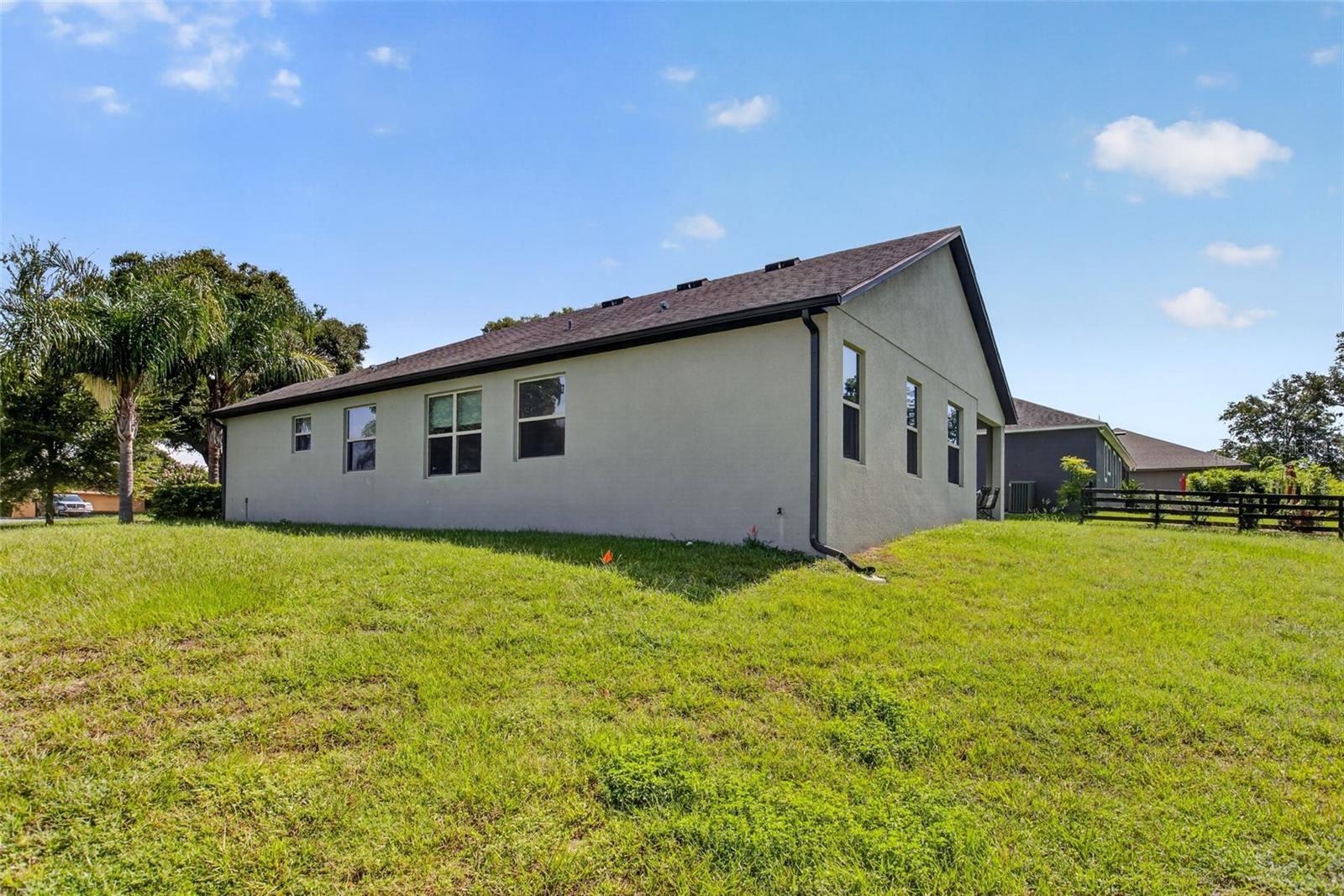 24414 Woodhill Ct Property Photo 38
