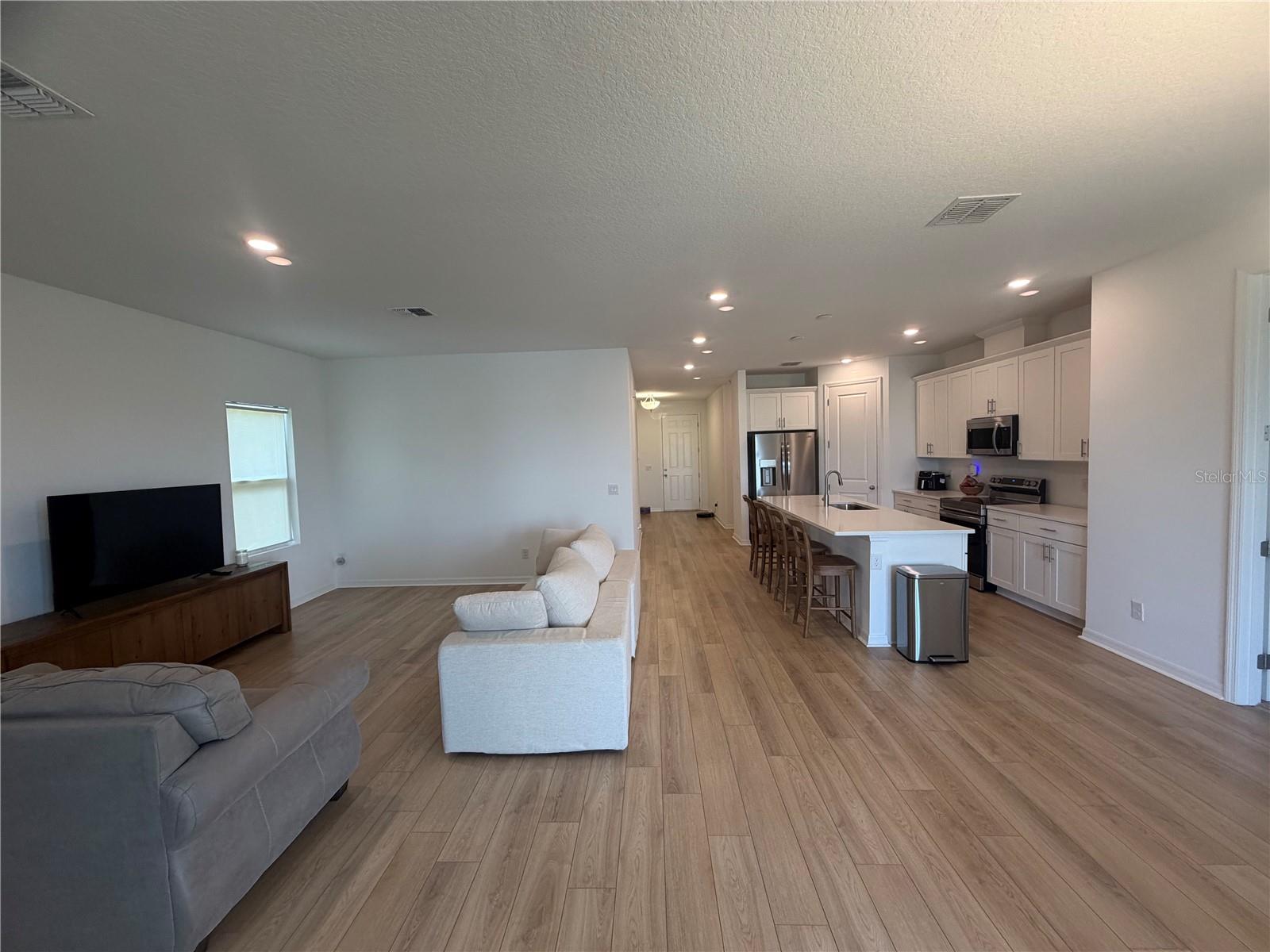 453 Archway Pl Property Photo 5