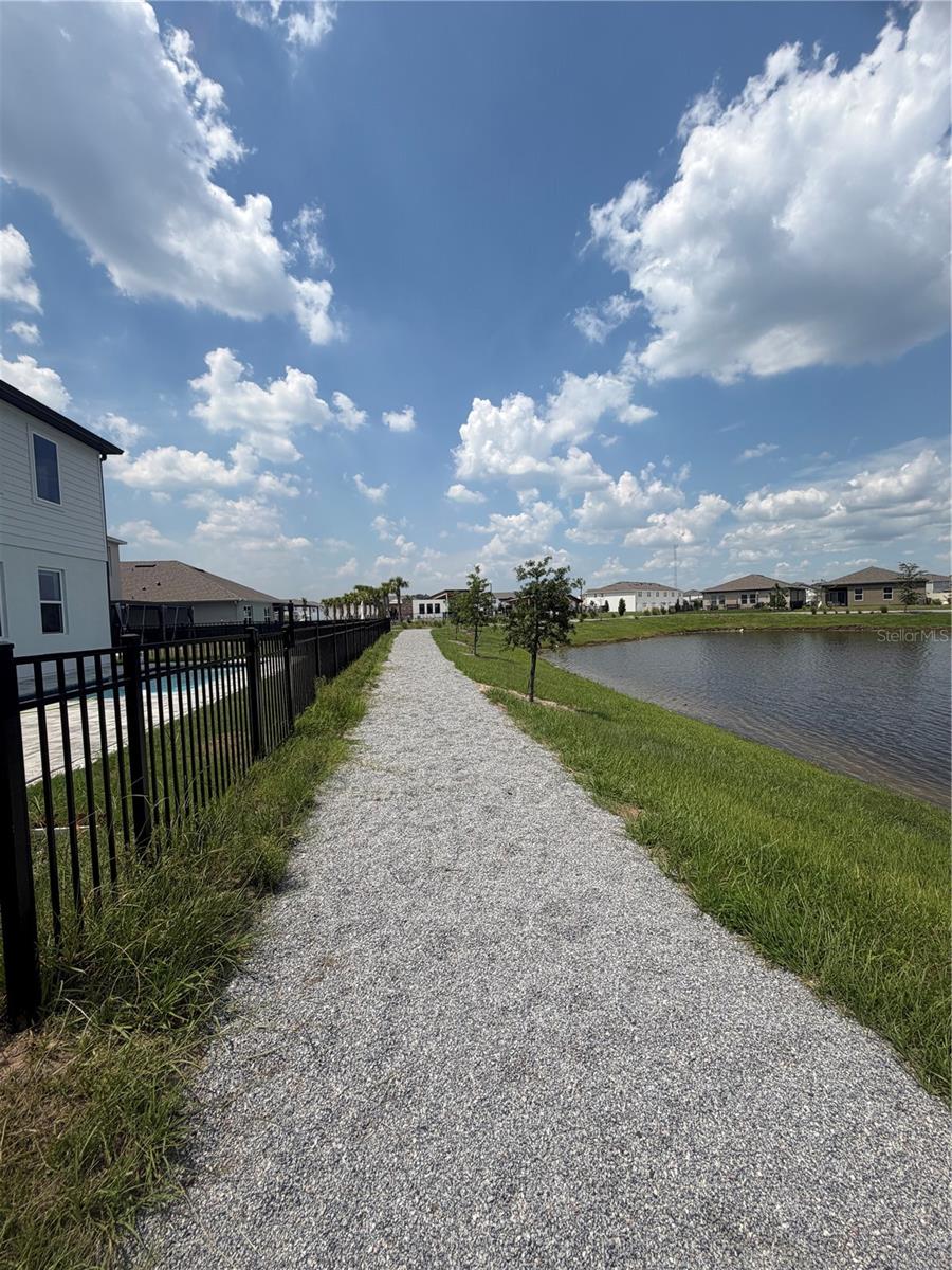453 Archway Pl Property Photo 15