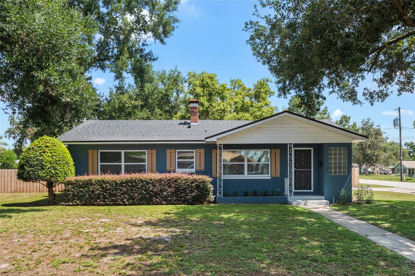 2237 Washington Rd Property Photo 1