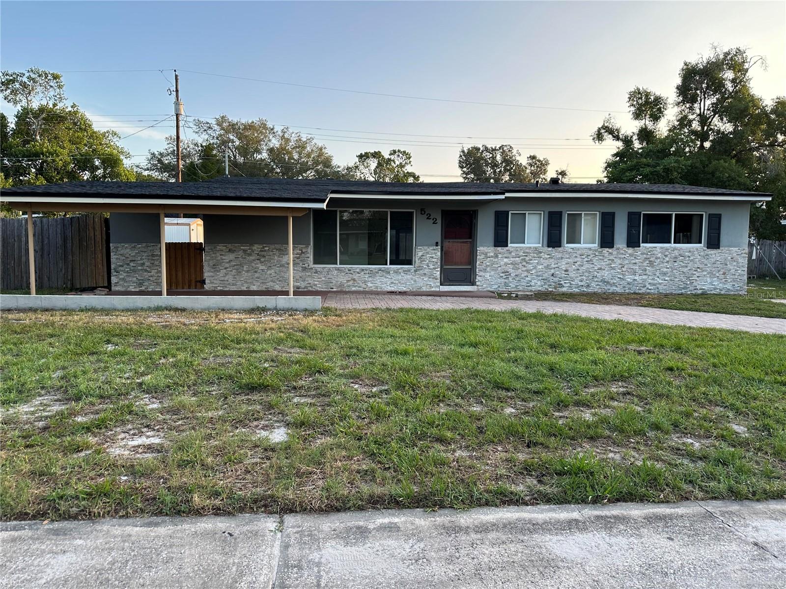 522 WILSHIRE DR
