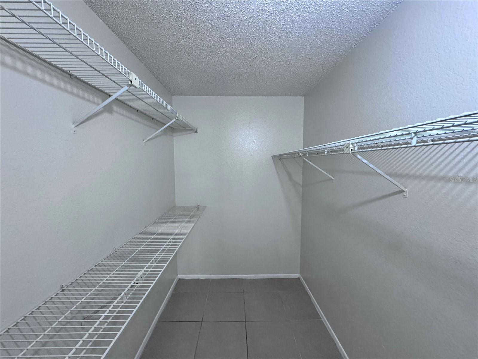 629 Dory Ln #202 Property Photo 11