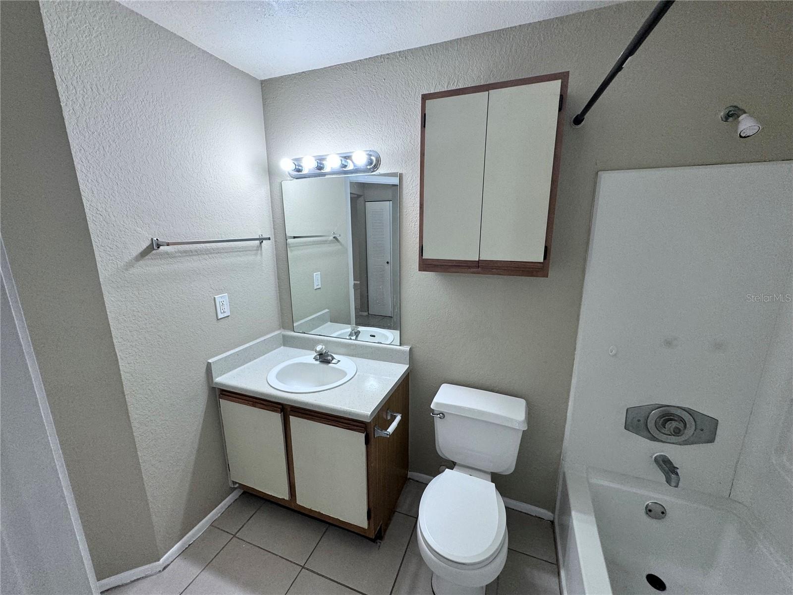 629 Dory Ln #202 Property Photo 13
