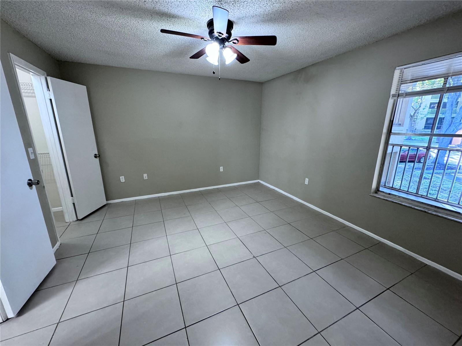 629 Dory Ln #202 Property Photo 14