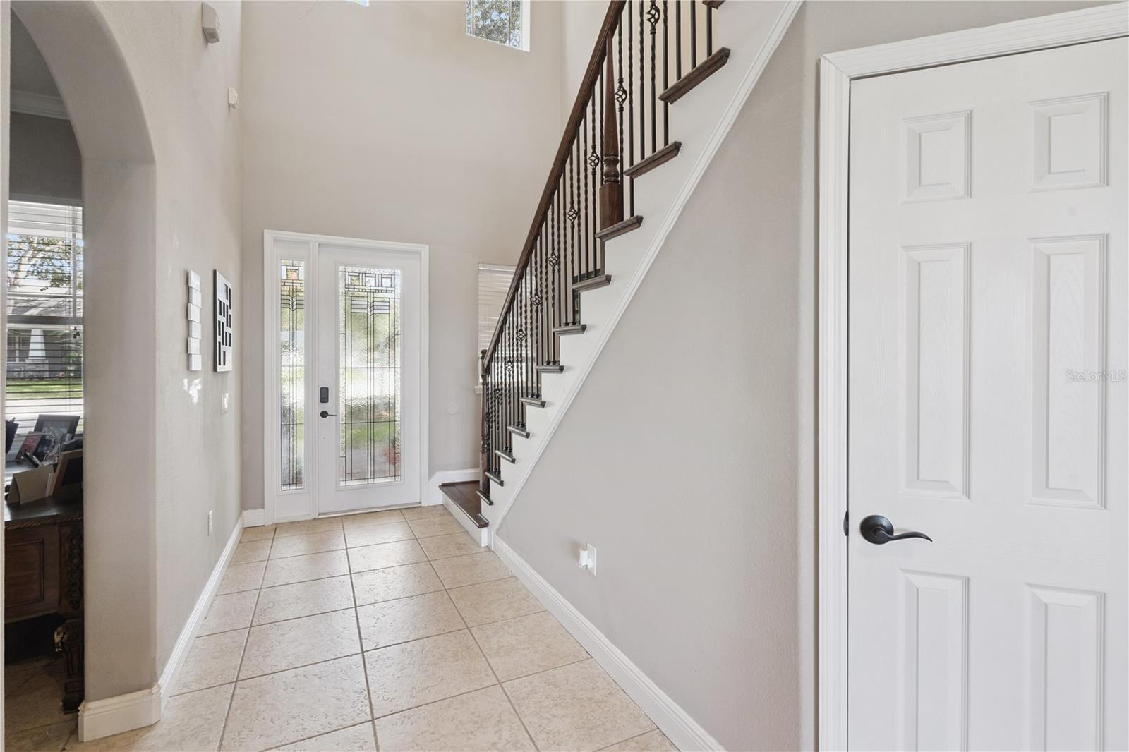 1727 Southern Oak Loop Property Photo 4