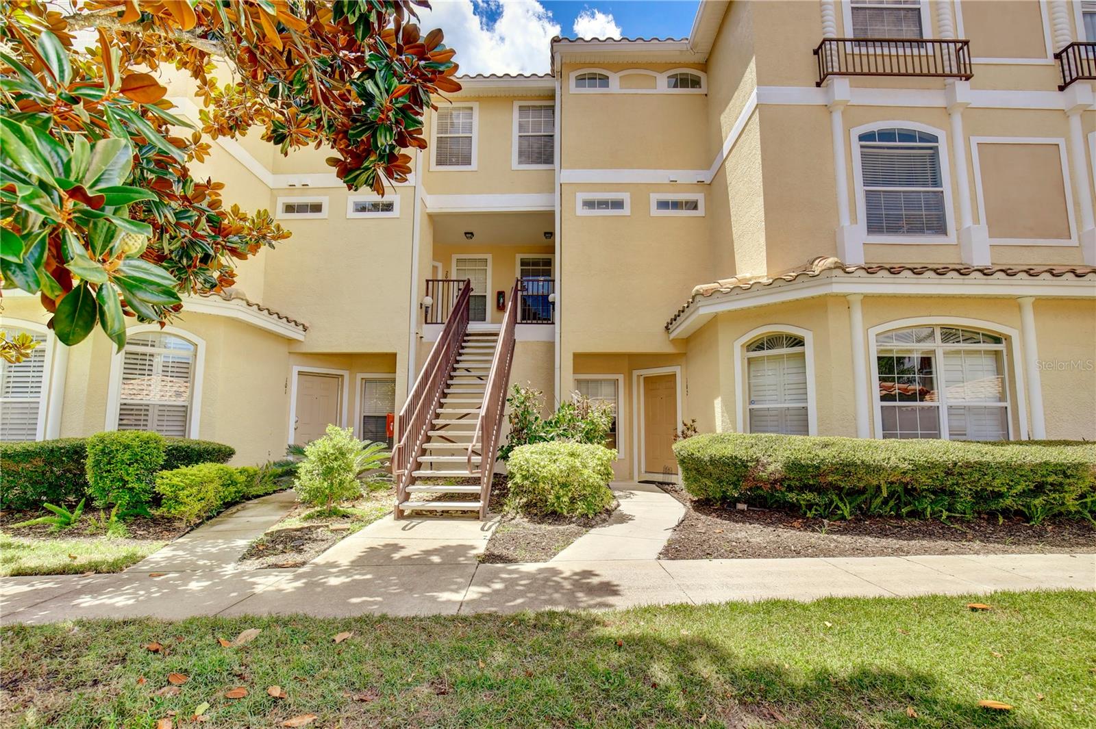 696 Seabrook Ct #202 Property Photo 1