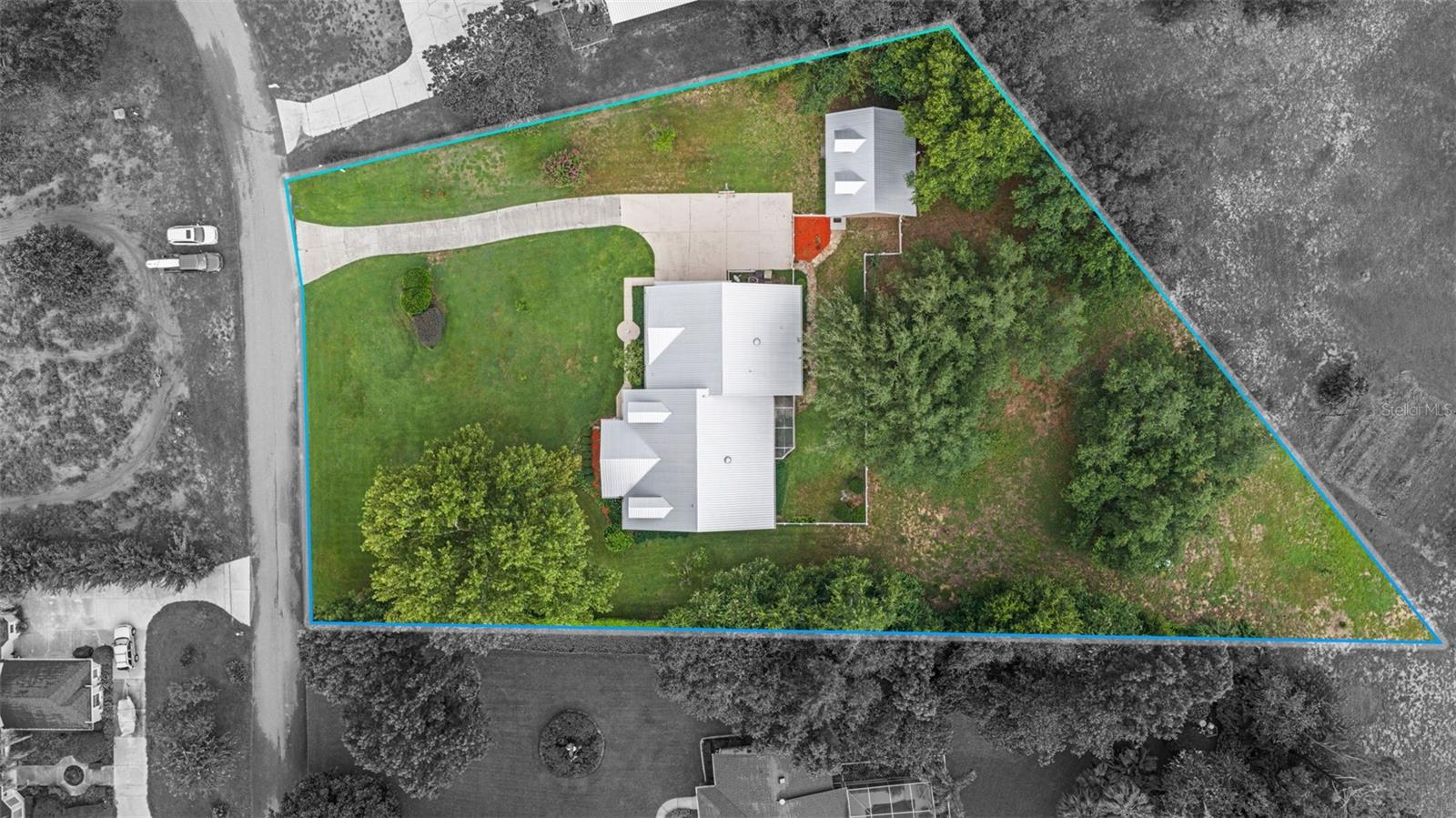 12728 Cynthia Ln Property Photo 4