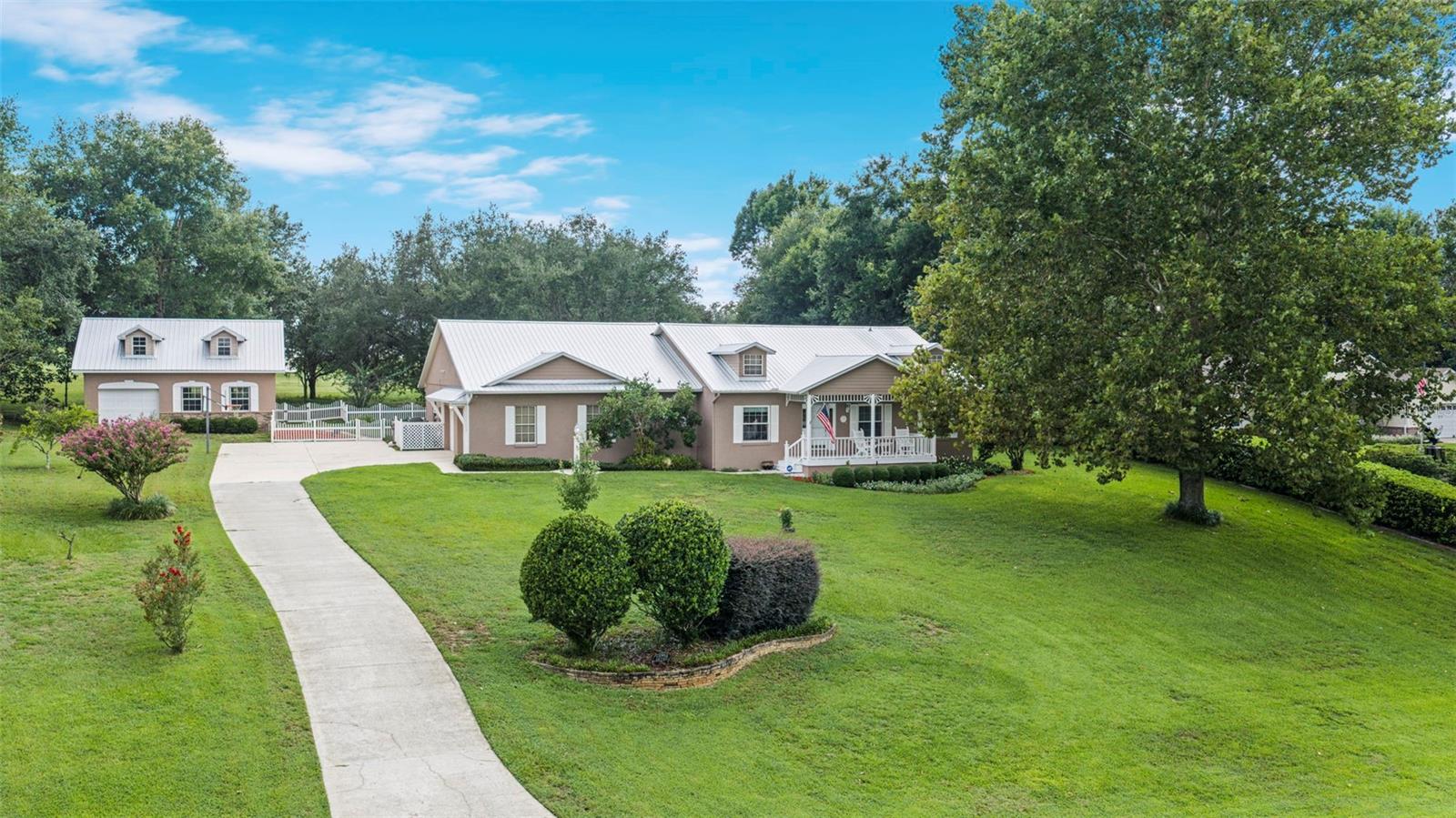 12728 Cynthia Ln Property Photo 6