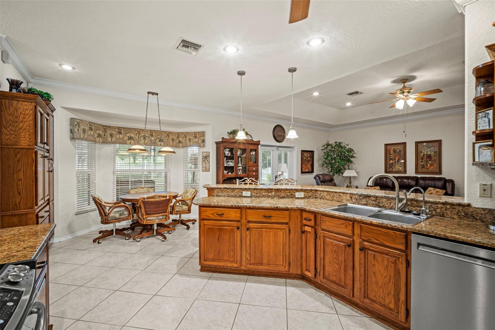 12728 Cynthia Ln Property Photo 23