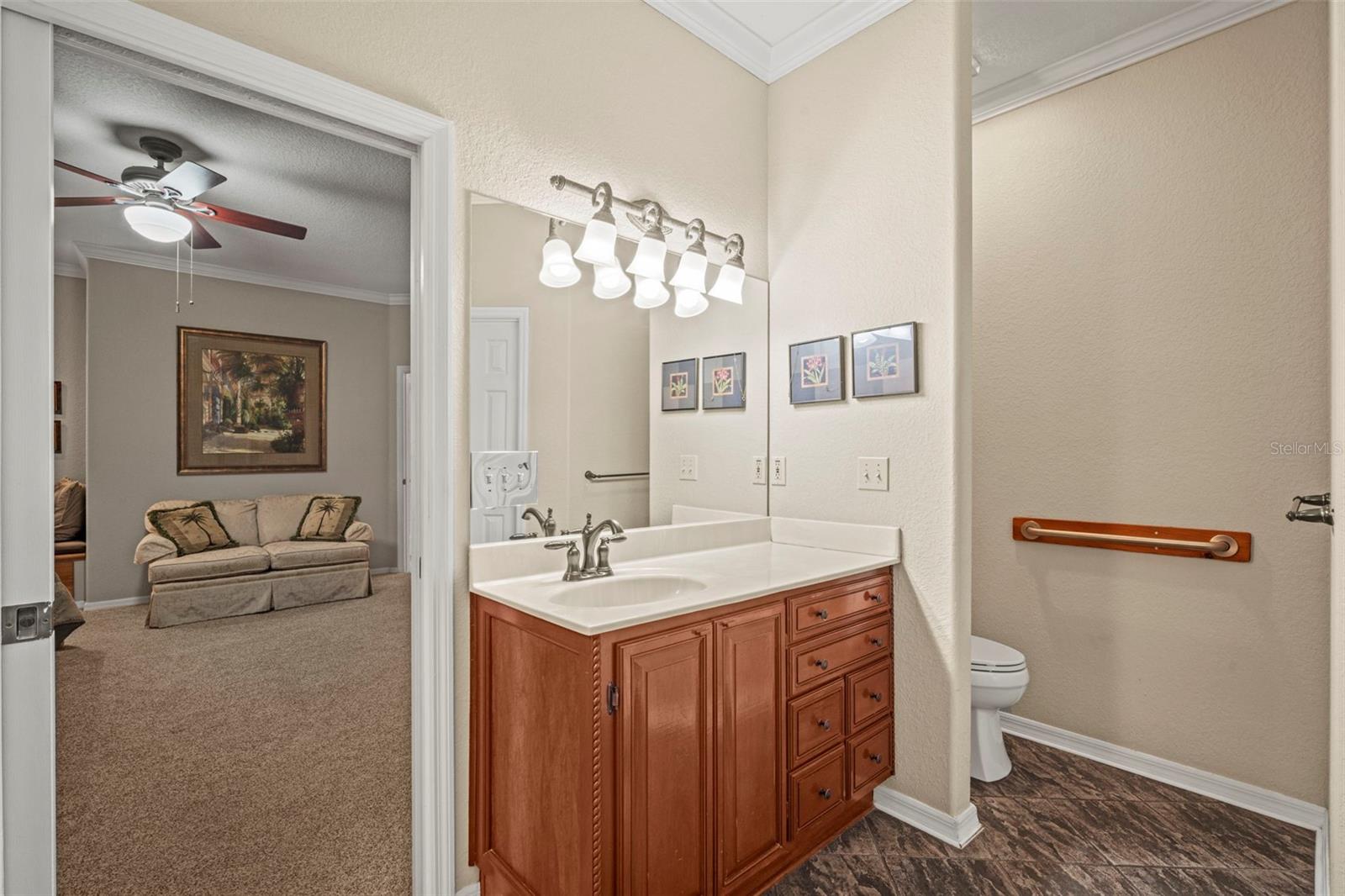 12728 Cynthia Ln Property Photo 40