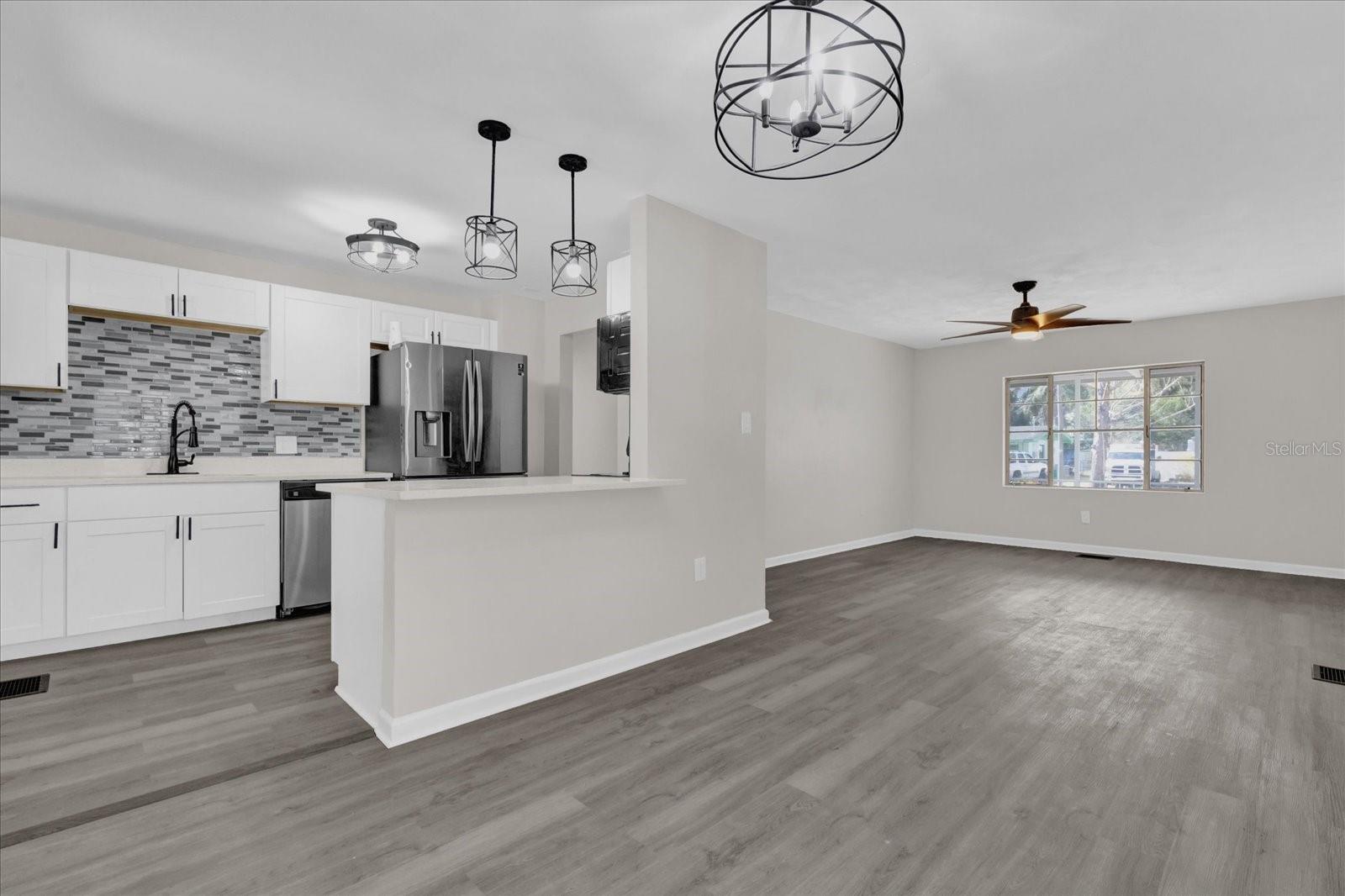 204 Louis St Property Photo 6